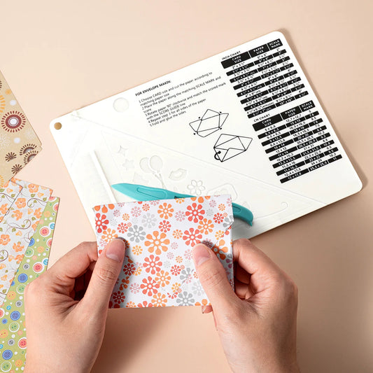Mini Plastic Scoring Board with Measuring Grid for DIY Crafts